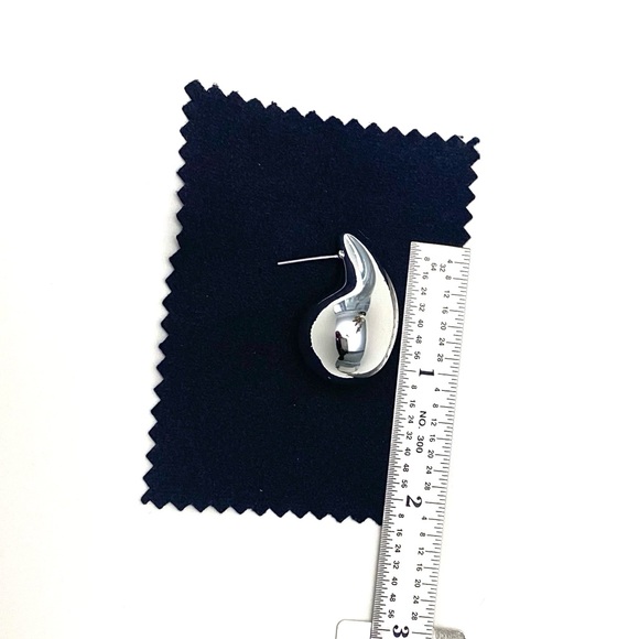 Mini Drop Earrings Silver 1.25” with free cleaning cloth - Picture 4 of 5